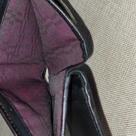 Salvatore Ferragamo Black Leather Wallet - Picture 10 of 11